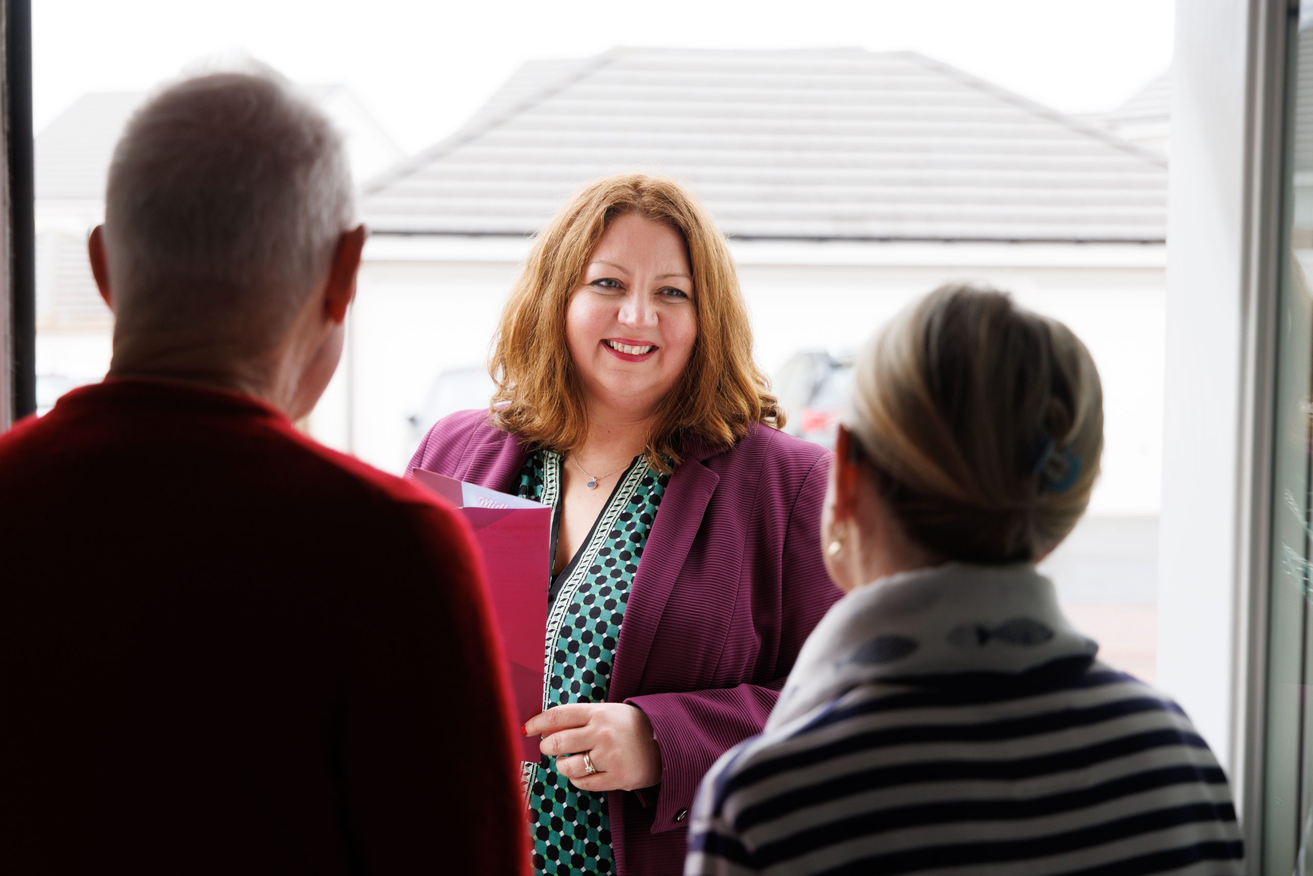 Kirsty speaking with residents in Newtongrange